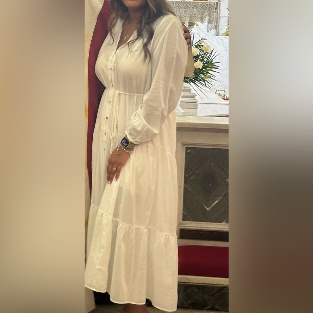 White ballon sleeve long dress